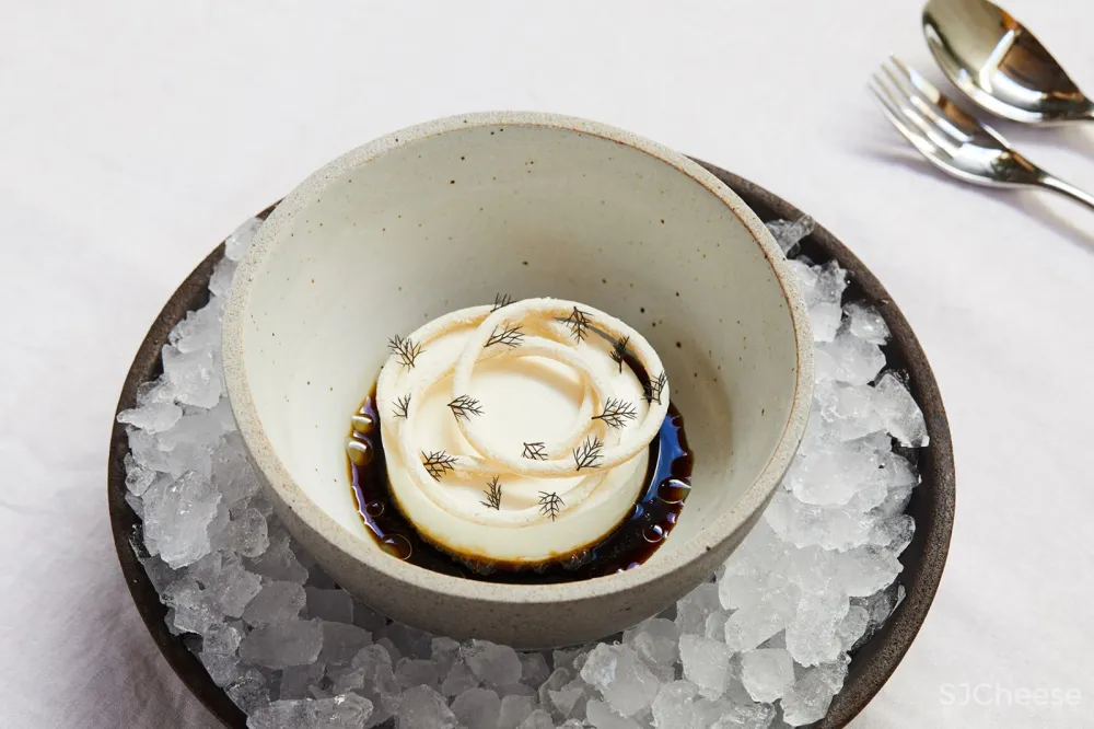 auburn餐厅室内设计,洛杉矶 / Klein Agency