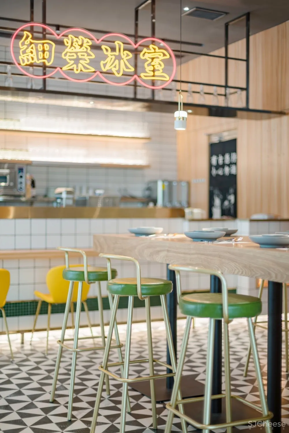 珠海《小荣大胜》港食餐厅 无非设计