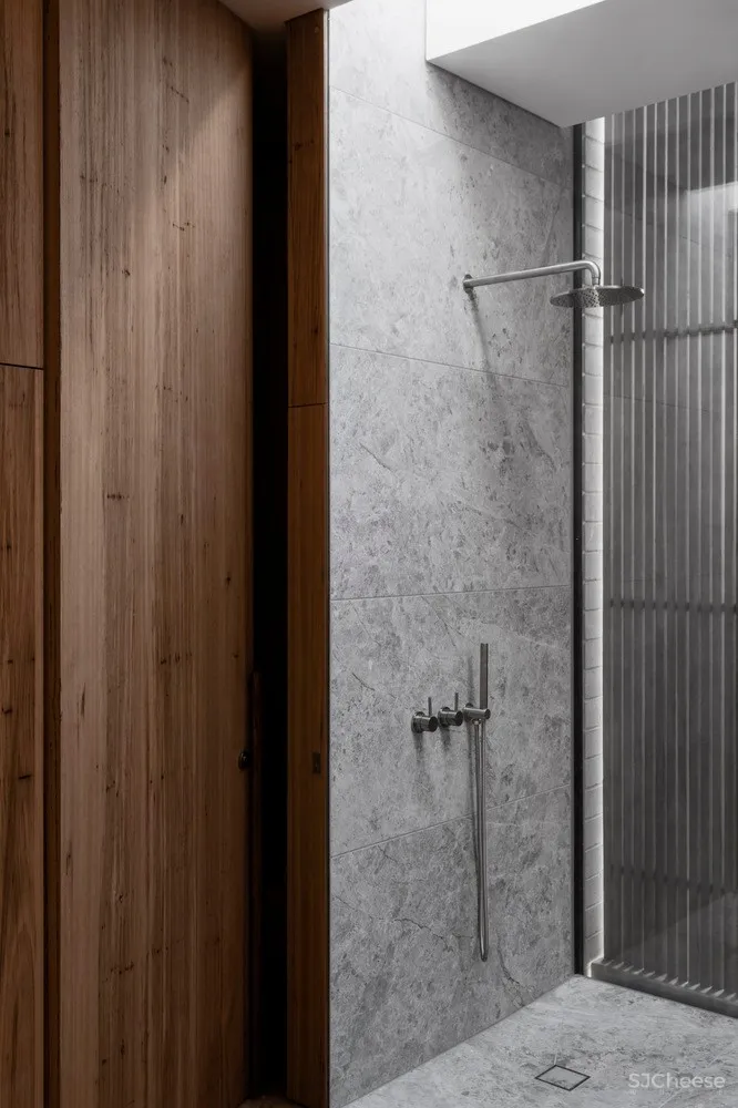 RITZ&GHOUGASSIAN：澳大利亚极简住宅 Edsall Street House