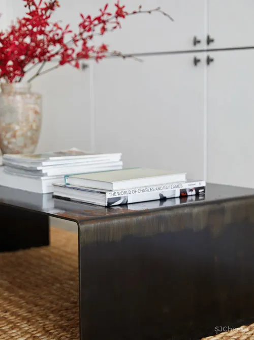 Phoebe Nicol | 精致现代风外壳下的欧洲经典