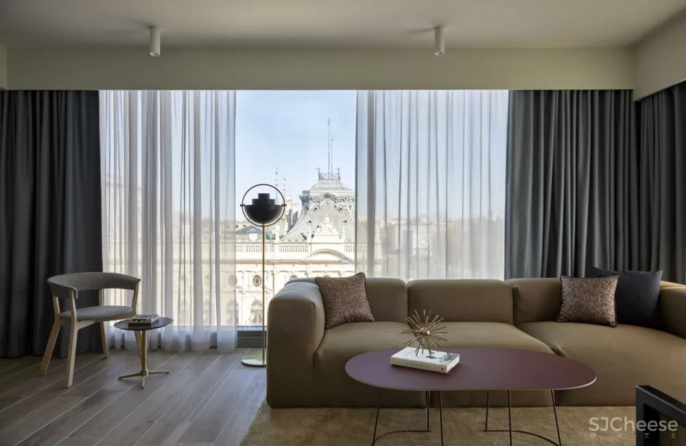 波兰现代工业的精致与活力，PURO酒店 SUPER FUTURES