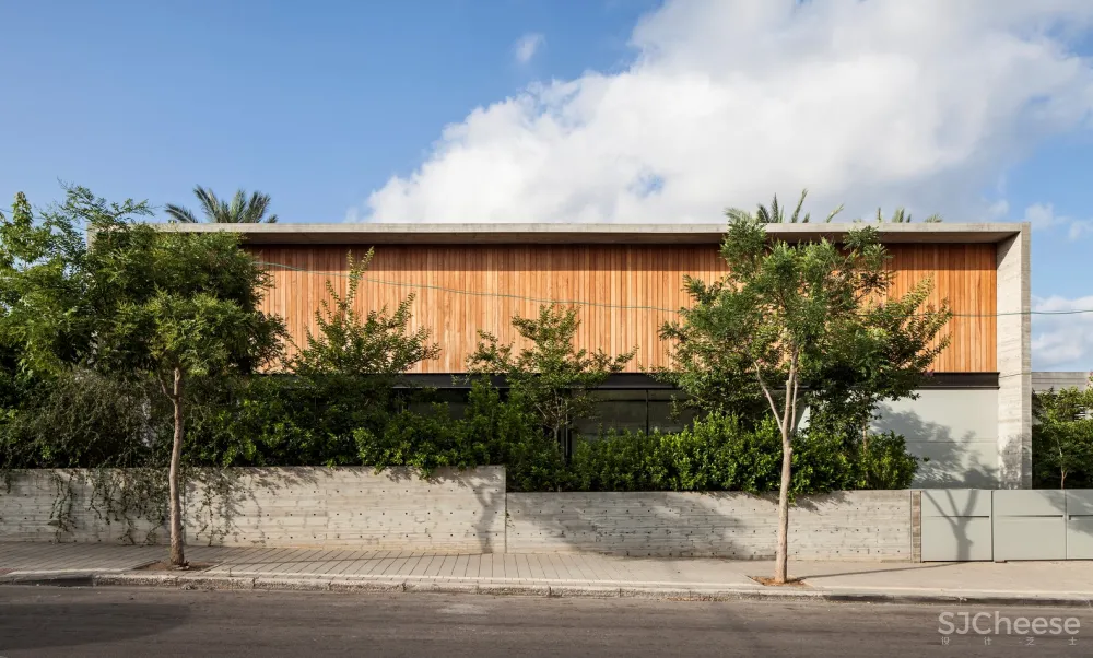 SB 住宅 / Pitsou Kedem Architects
