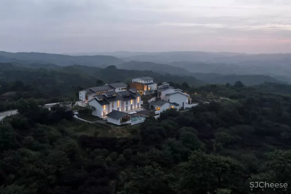 仅 40m² 的先锋艺术商店，设计竟这么酷！ DAS_Lab