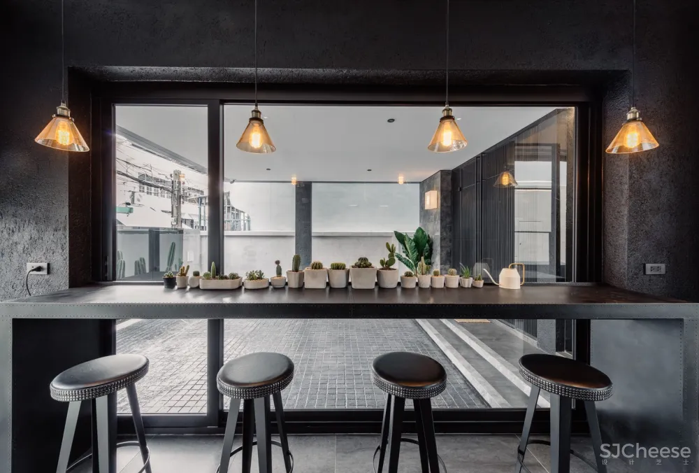 FLAT12x | 古典与现代结合的泰国住宅 Bird Bom House