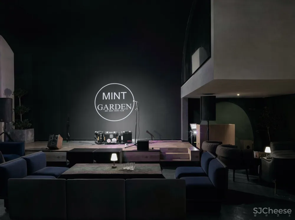 简单、酷、有质感,河北薄荷花园酒吧 侯天天 李成 刘晓鲁