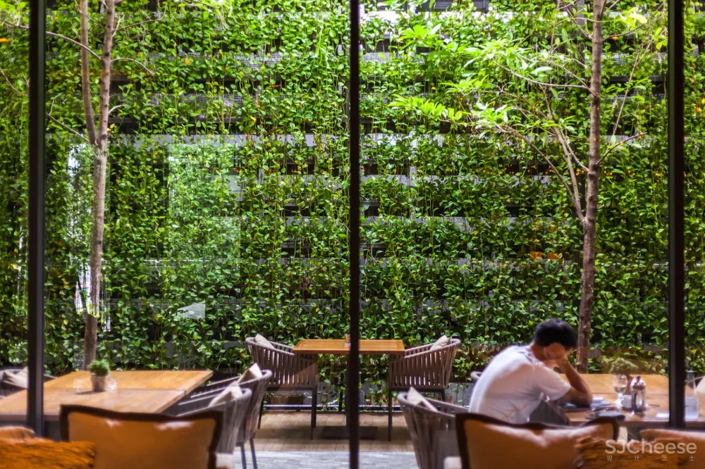 Ad Lib酒店庭院，曼谷 / T.R.O.P: terrains+open space