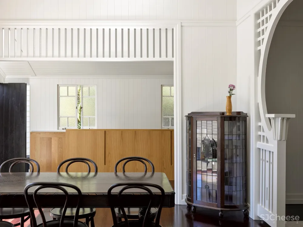 蓝花楹之家，白色住宅体现南澳风情 / SP Studio