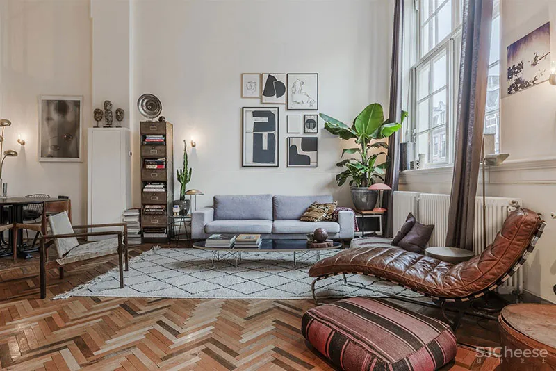 阿姆斯特丹的双层Loft住宅，带夹层和迷人的儿童房