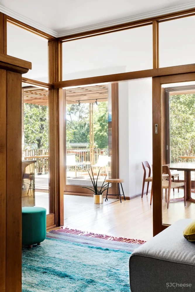 现代主义之家改造/ WOWOWA Architects