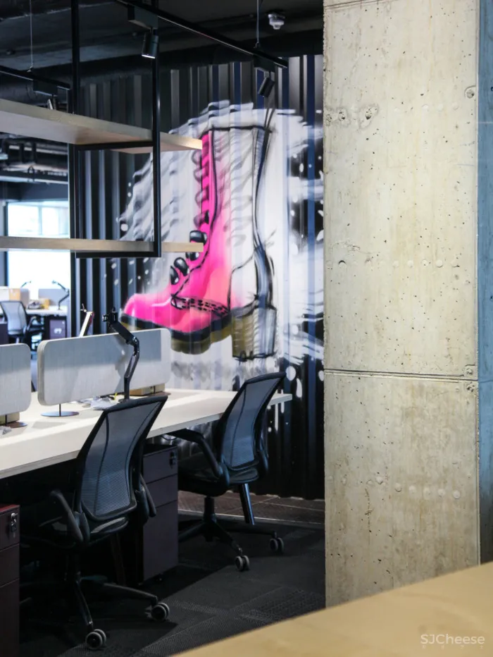 SpaceInvader | 伦敦鞋品牌Dr. Martens办公室