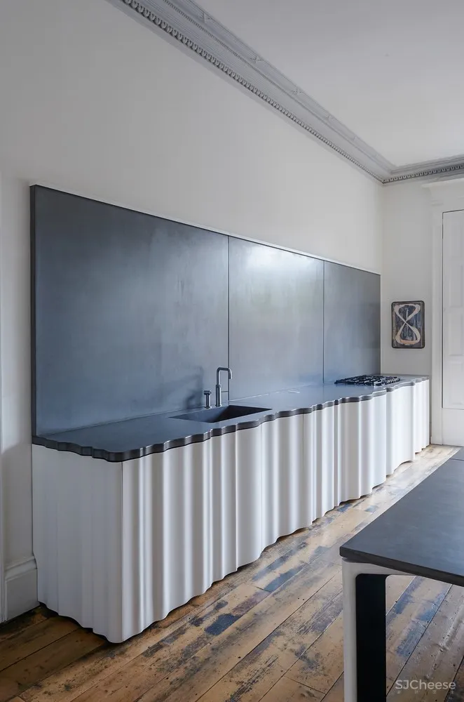 这栋联排别墅翻修后丨实在太潮了