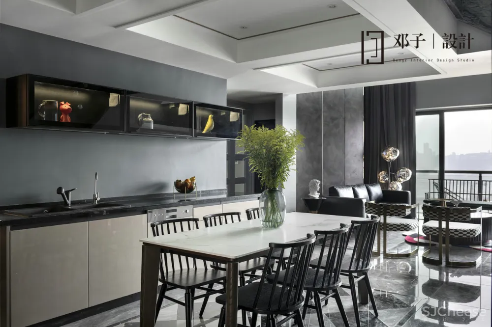 167㎡水晶灯与玛吉斯陀螺椅的完美会面 邓子设计