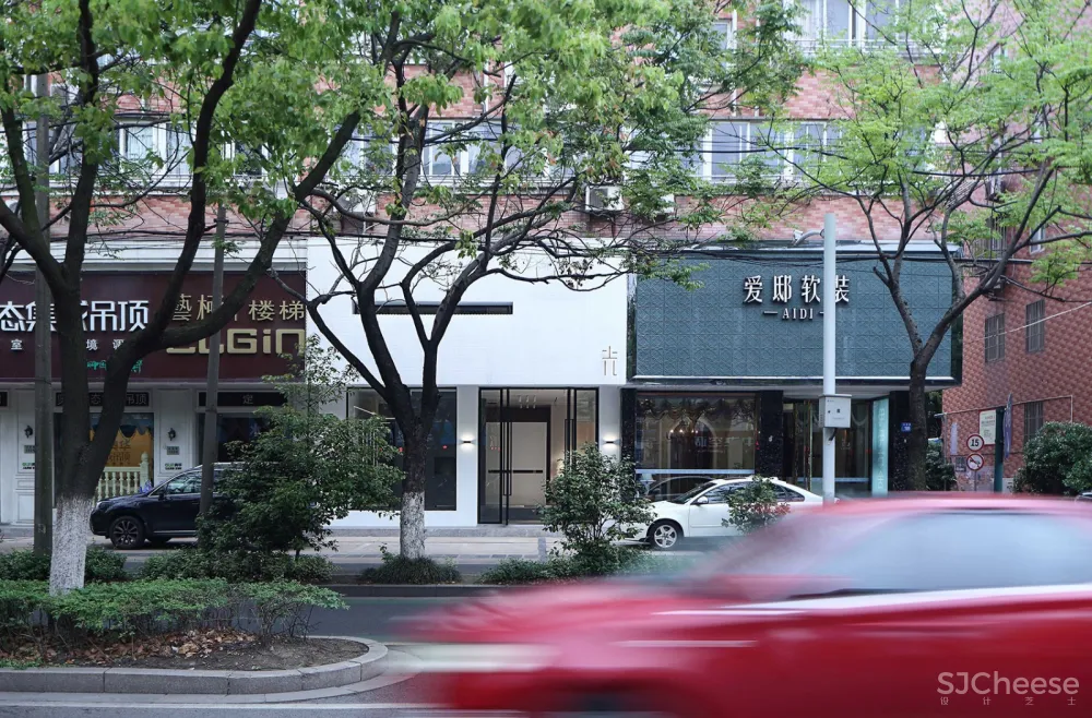 精成空间设计:无锡 光和作用