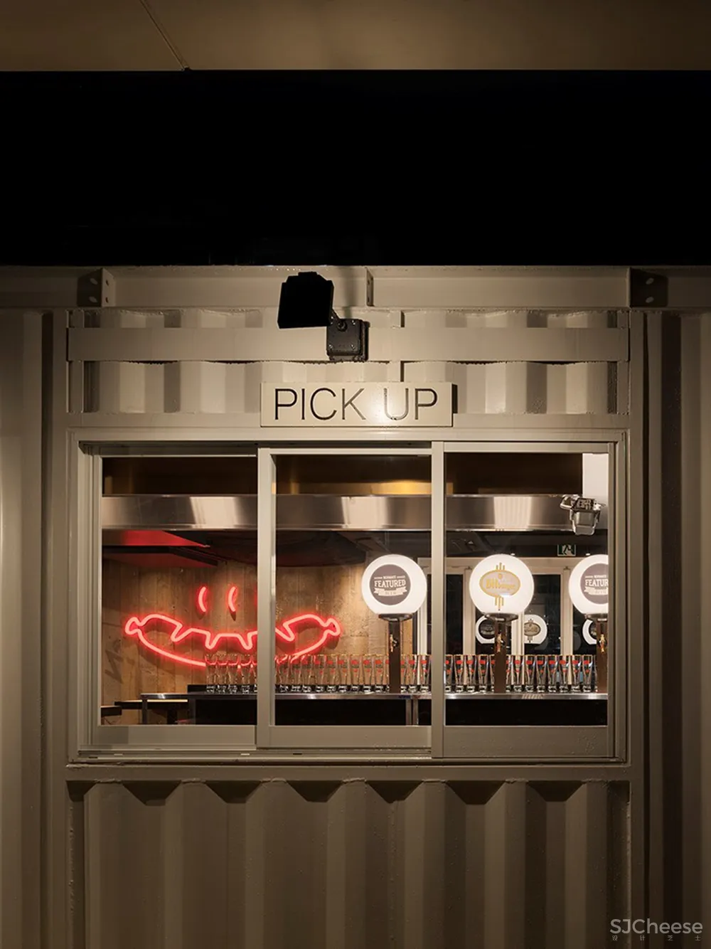 集装箱改造的啤酒吧,在东京尝尝正宗德国味道! I IN Inc.