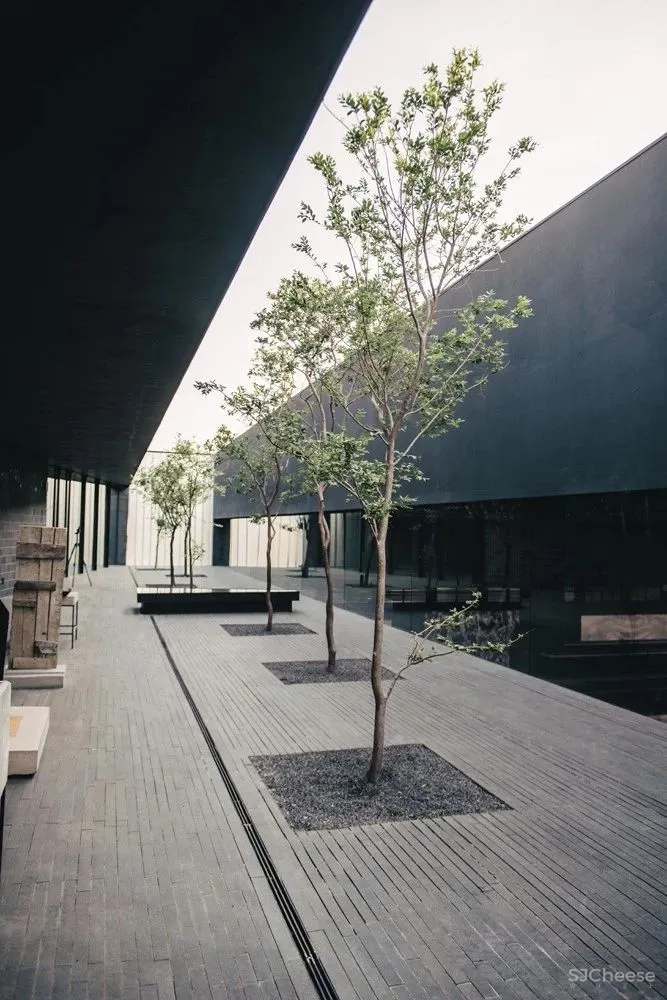 他设计的建材市场丨逼格高得像个美术馆