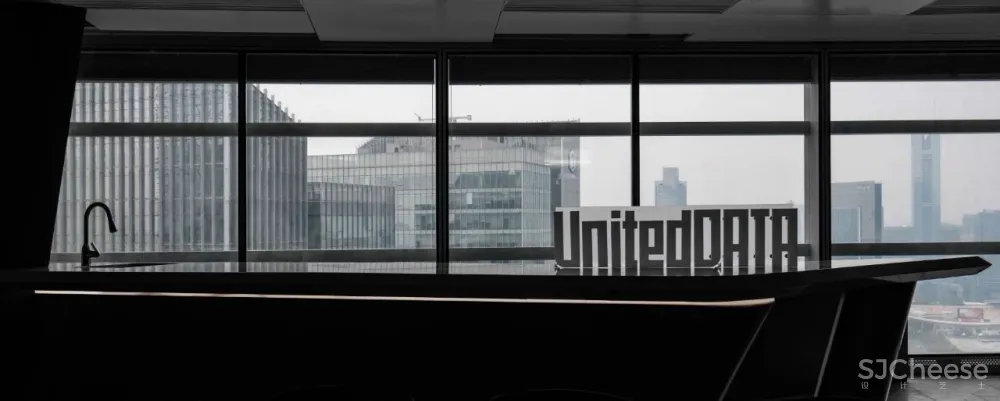 新作 | 广州珠江新城CBD未来总部办公设计,满满的科技感