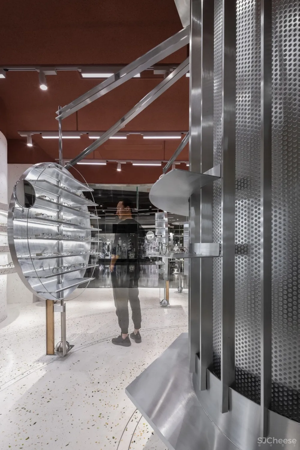 新作 | 仅 40m² 的先锋艺术商店,设计竟这么酷