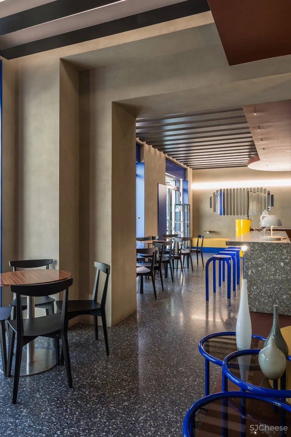 集咖啡、酒吧和甜品于一体的米兰时尚小店 Salvatore Massone