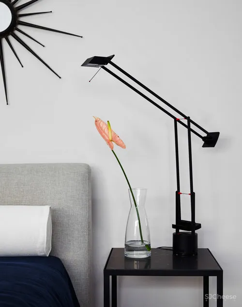 Phoebe Nicol | 精致现代风外壳下的欧洲经典