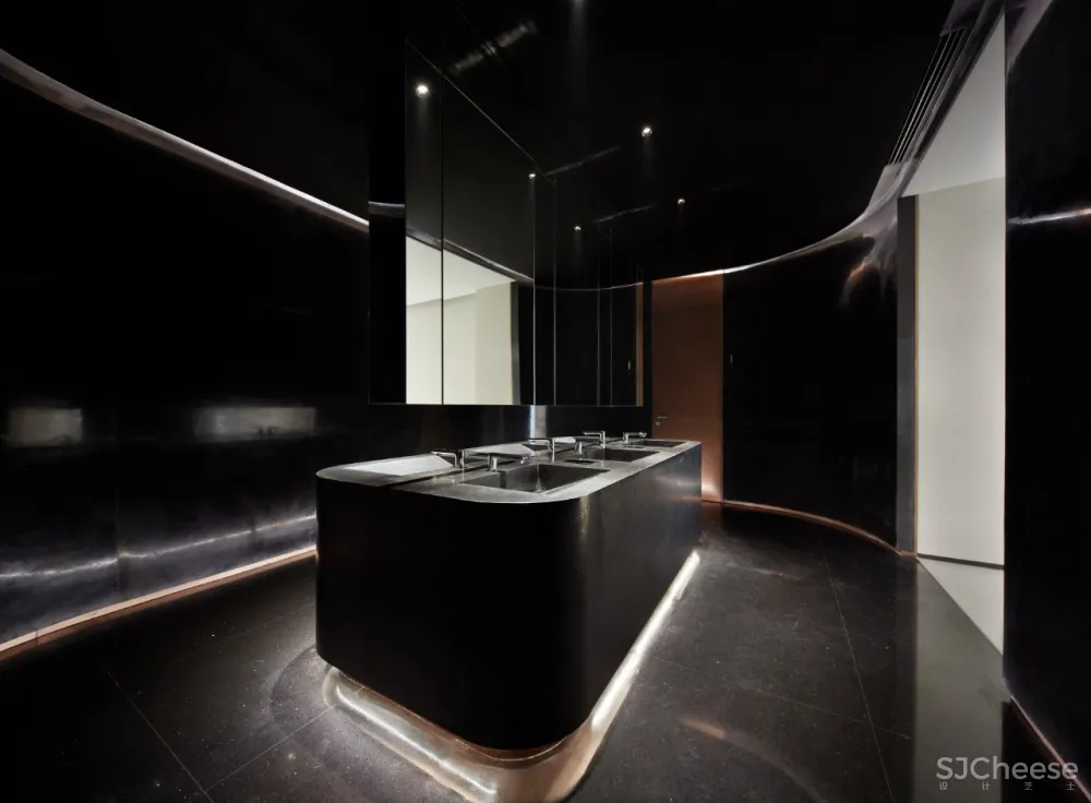 共生形态 | 极具戏剧的设计分寸