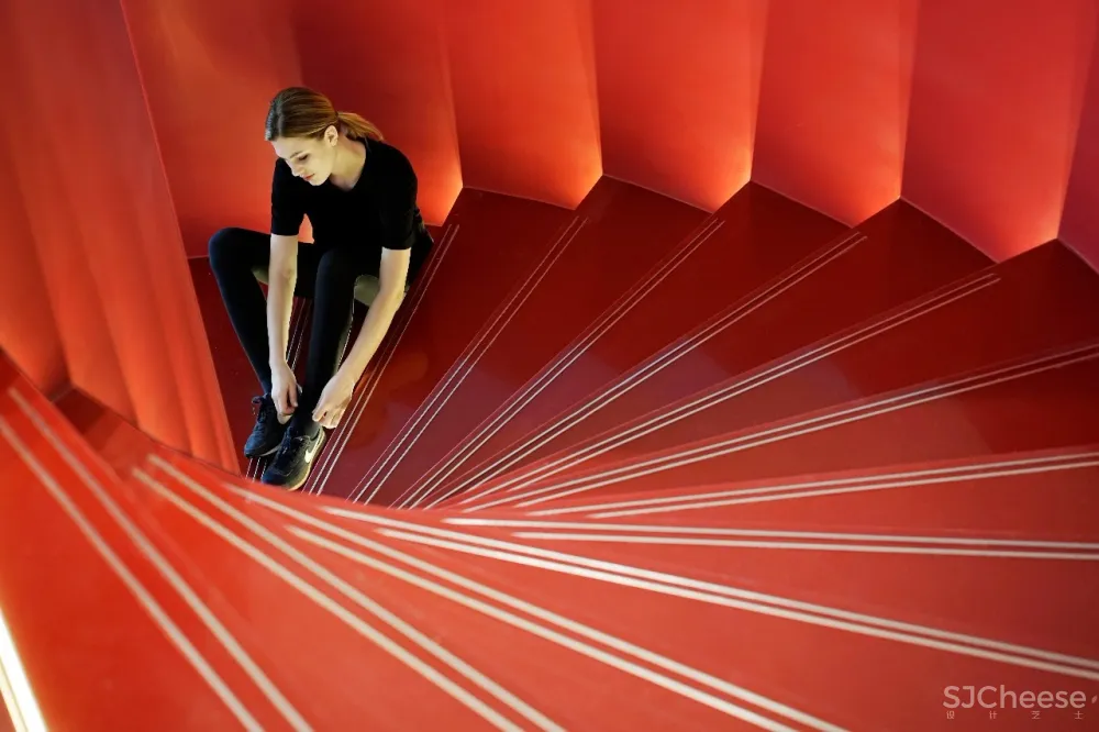 新作 | 复星集团 · BFC 外滩金融中心空中健身会所 · 连自成重磅新作