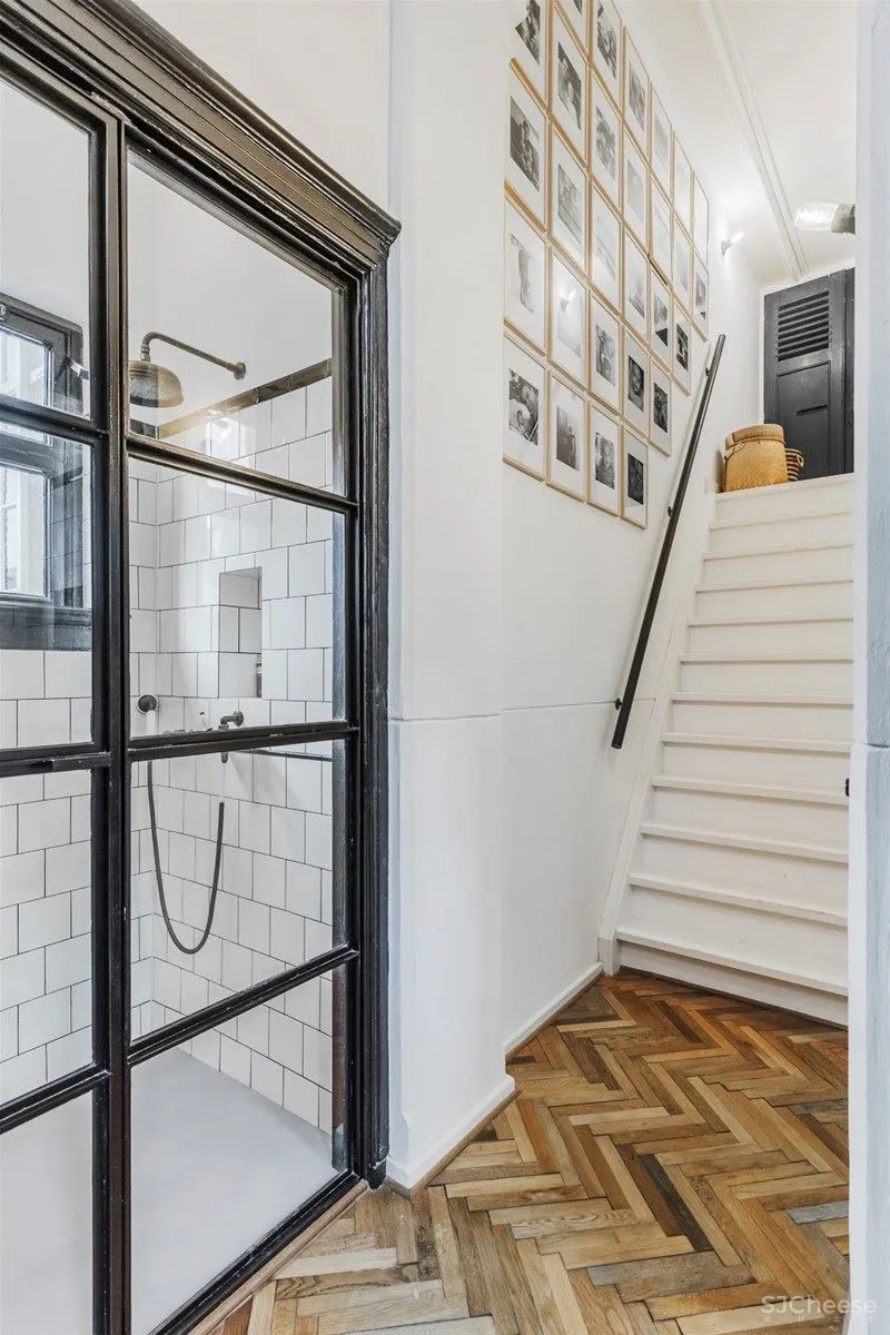 阿姆斯特丹的双层Loft住宅，带夹层和迷人的儿童房