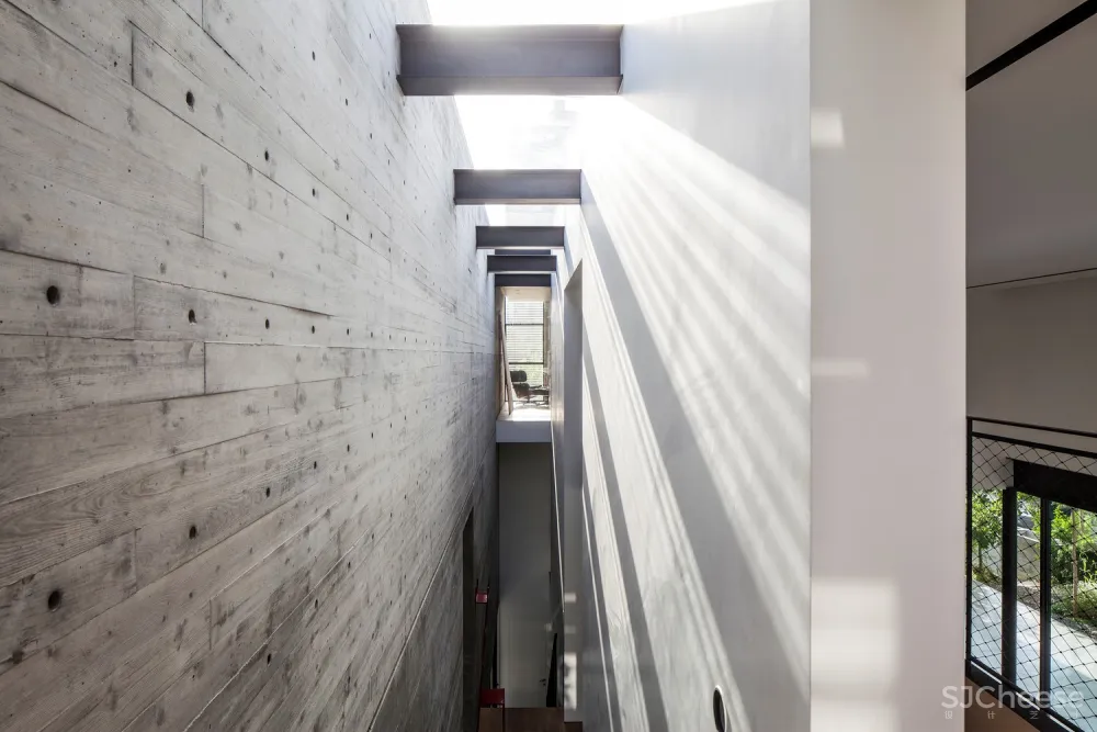 SB 住宅 / Pitsou Kedem Architects