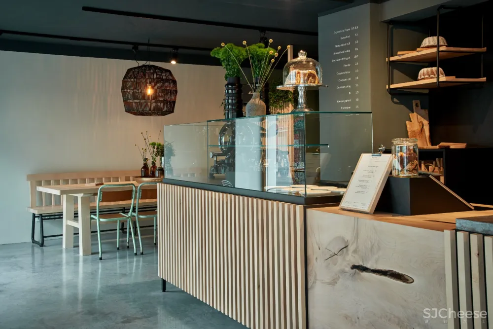 德国旧玩具店内的Wiggerl Siebzehn咖啡 小吃店 Felix Pöttinger