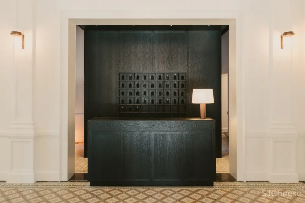 Vincent Van Duysen新作 | AUGust,宁静的城市天堂