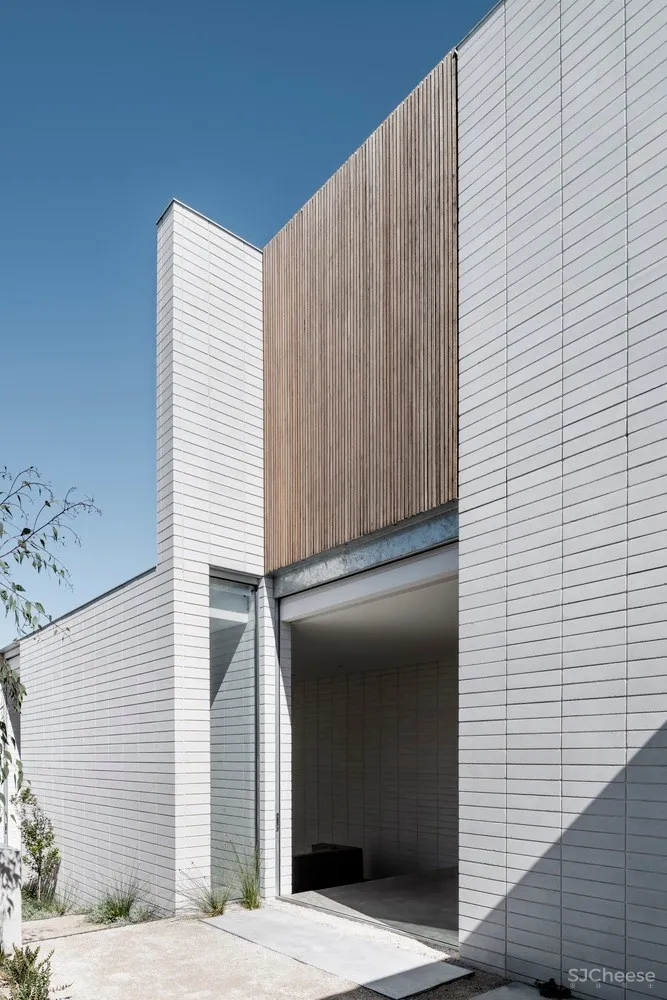 RITZ&GHOUGASSIAN：澳大利亚极简住宅 Edsall Street House