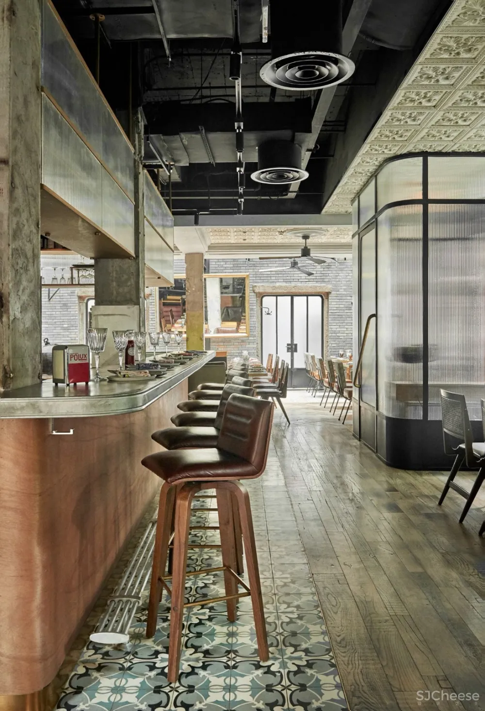 Baptiste Bohu作品 | POLUX,前卫法式休闲酒馆