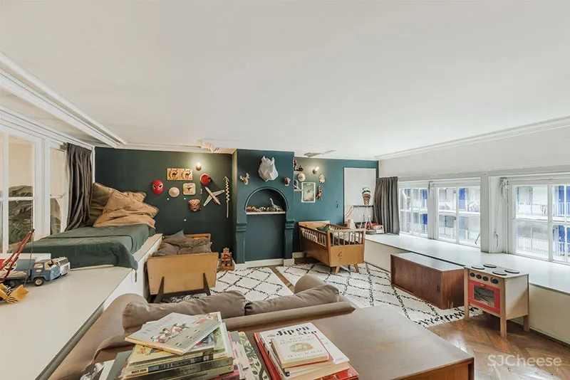 阿姆斯特丹的双层Loft住宅，带夹层和迷人的儿童房