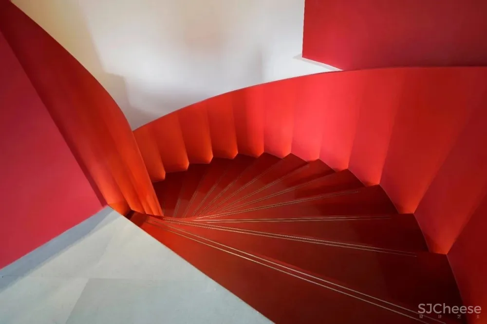 新作 | 复星集团 · BFC 外滩金融中心空中健身会所 · 连自成重磅新作