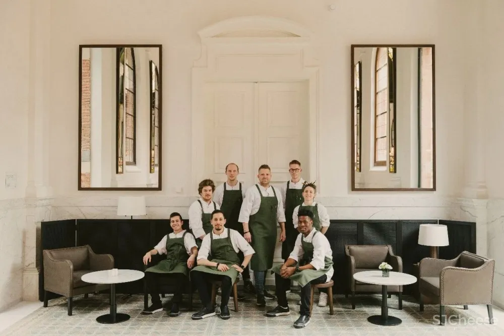 Vincent Van Duysen新作 | AUGust,宁静的城市天堂