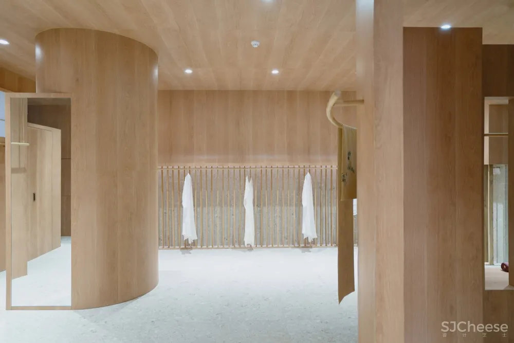 “面料”带给空间的卷曲与自由,北京“往夕”服装工作室 帕姆建筑