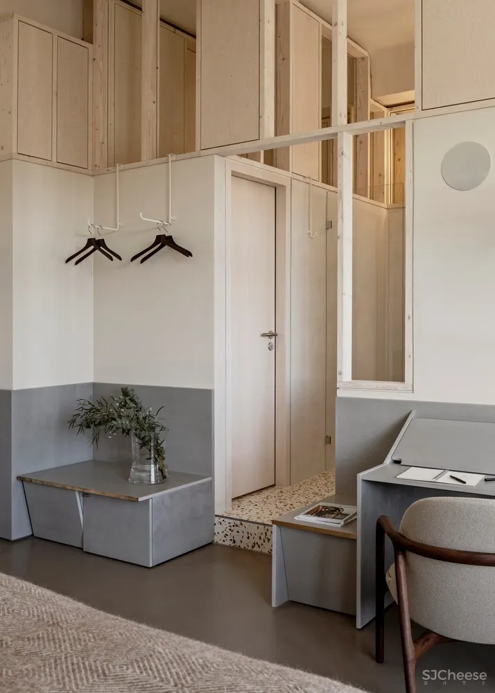 历史元素与未来功能之间创造视觉张力,柏林酒店改造 Jonathan Tuckey Design