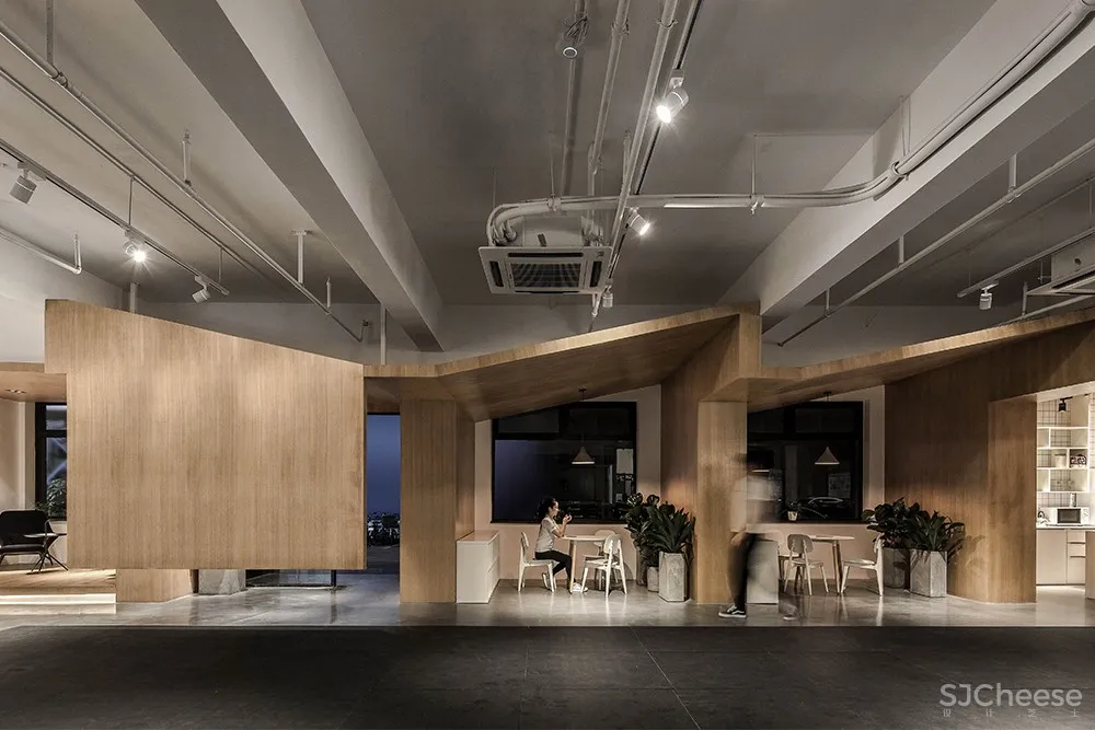 Powerfit Studio 跑瓦健身 墨照建筑设计事务所