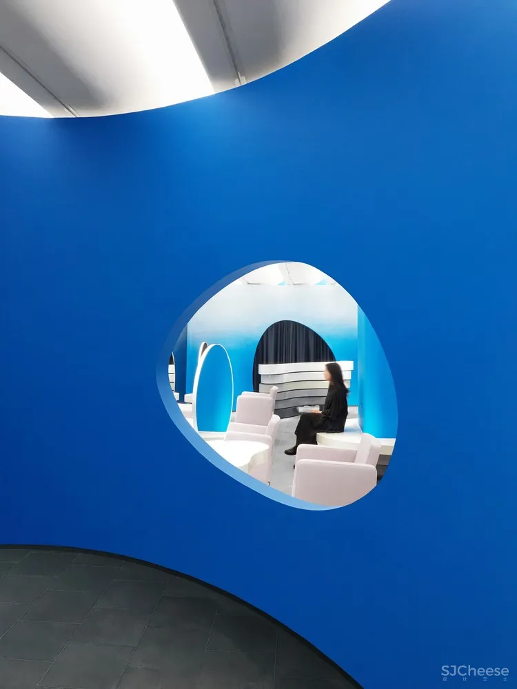 最新 | 123 architects:北京 蓝色迷雾美发沙龙