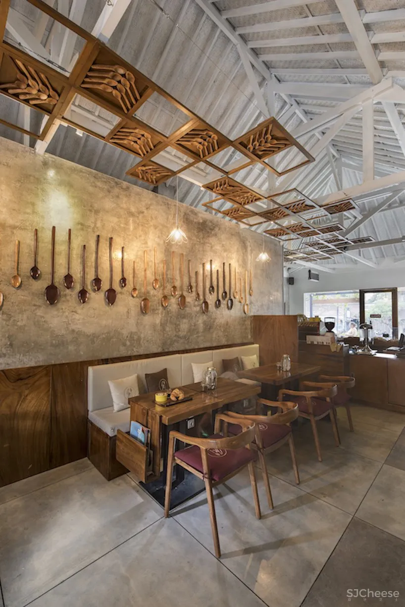 巴厘岛热带风“勺子”主题餐厅 studio asri