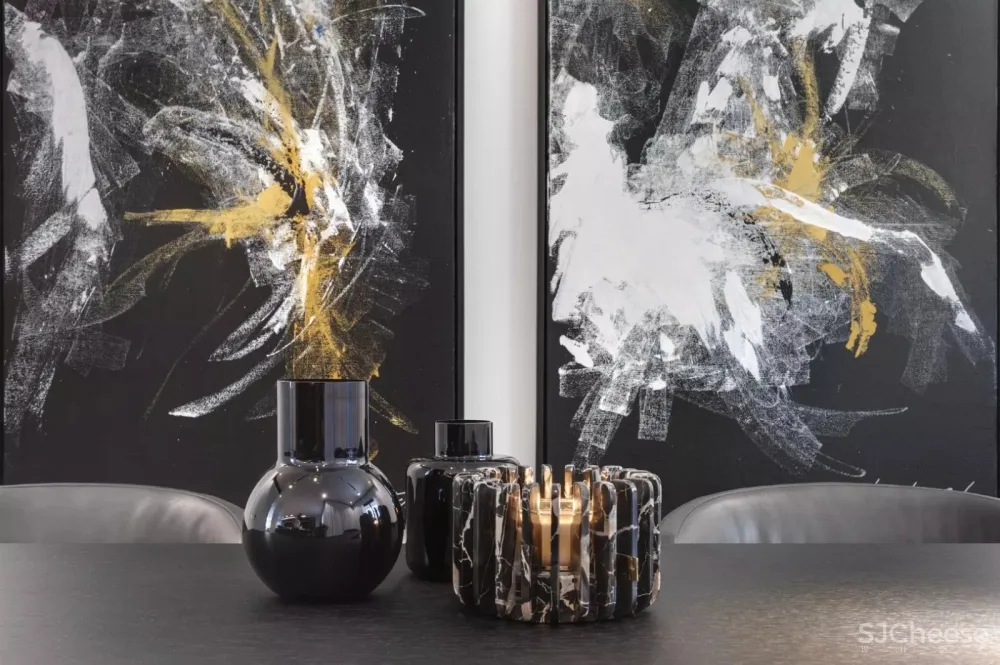 黑白灰品质感大宅 Aviram Kushmirski