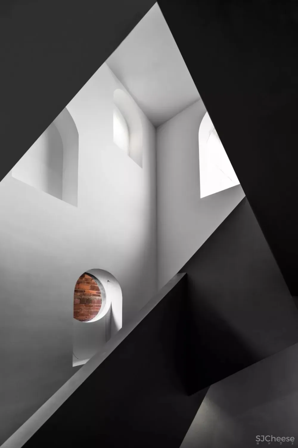 广州珠江新城CBD未来总部办公设计,满满的科技感! 加减智库设计事务所