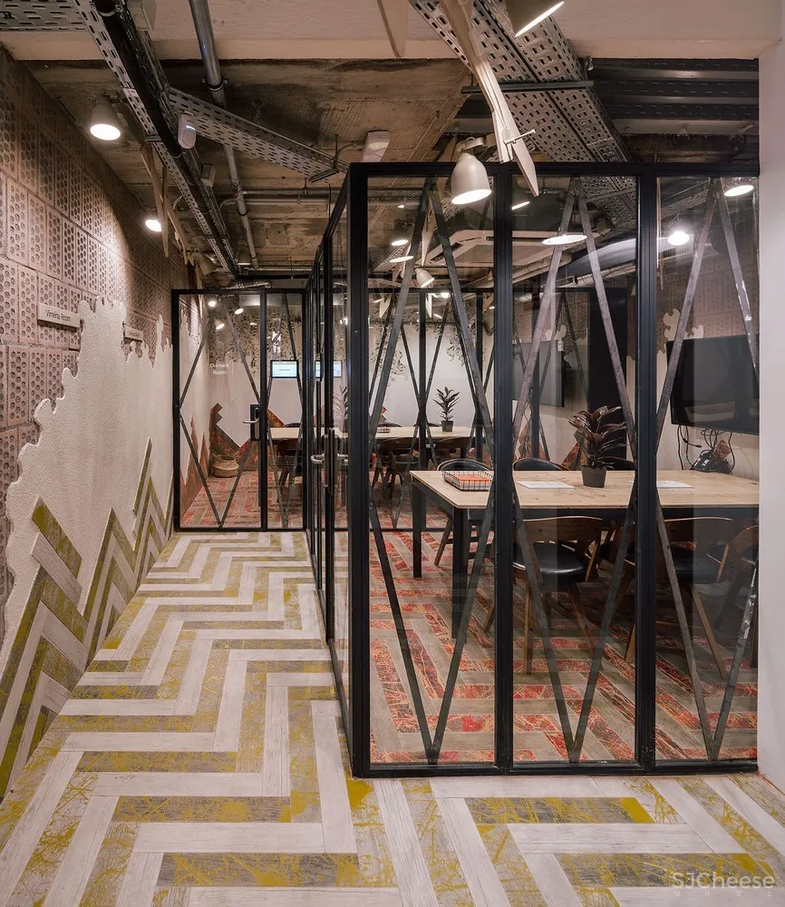 Clementina 联合办公空间 / Izaskun Chinchilla Architects