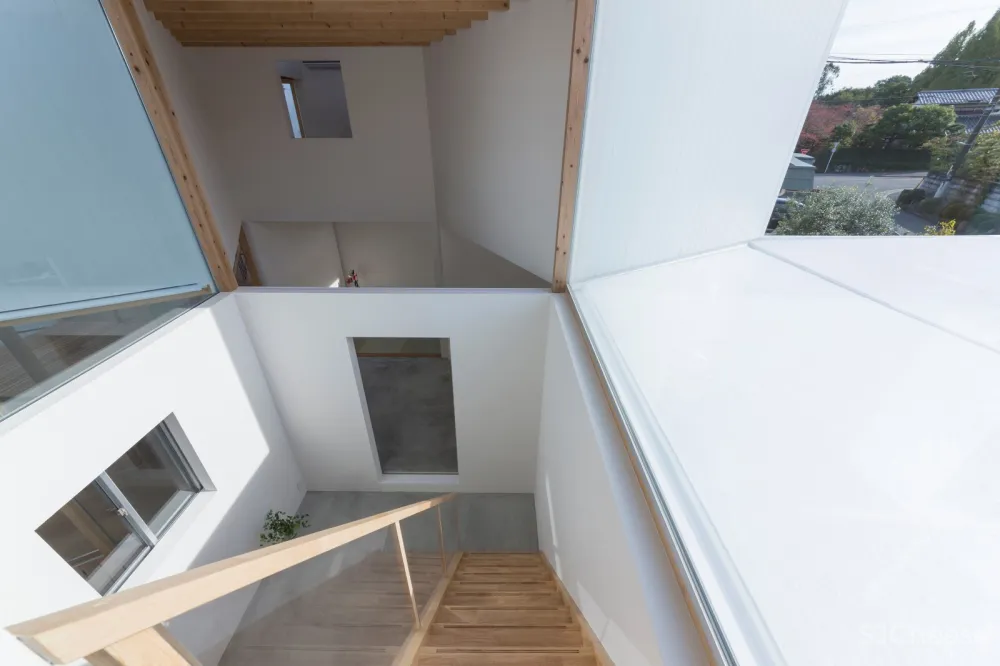 House in Hokusetsu by Tato Architects
