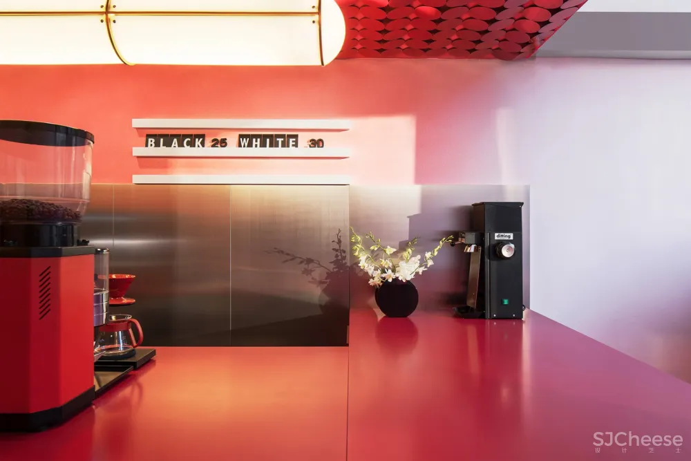 咖啡情景剧 – 105 Cafe空间设计，上海 / 锦莳设计