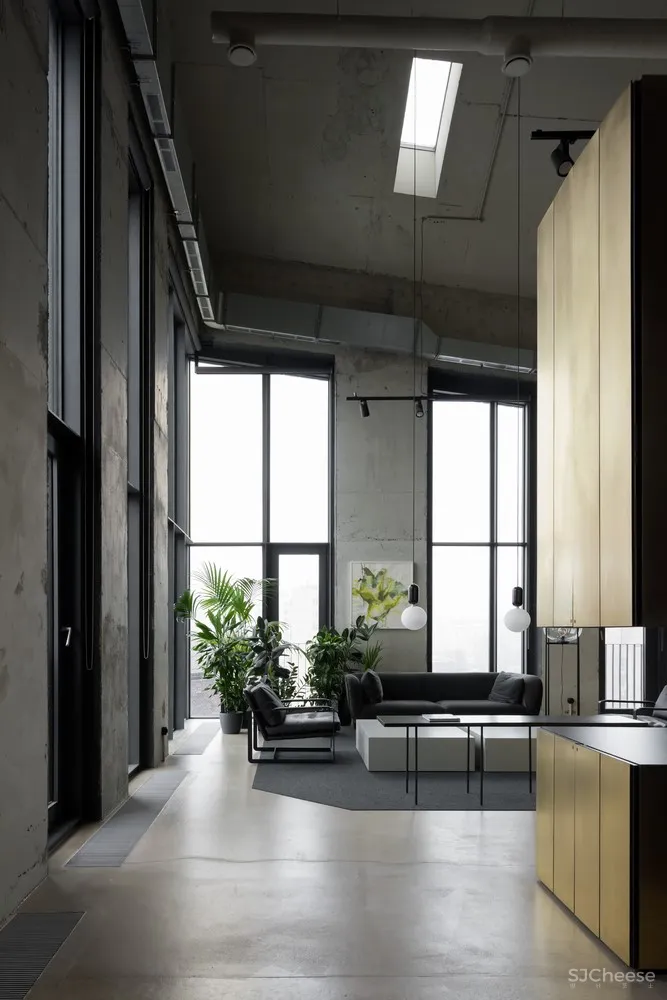 首发 | Alexander Volkov Architects:极简现代高级感莫斯科顶层办公室