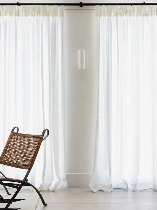 Phoebe Nicol | 精致现代风外壳下的欧洲经典