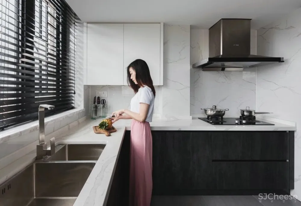 165㎡里的爱情故事/吹着海风/看看电影/沉浸于两个人的浪漫