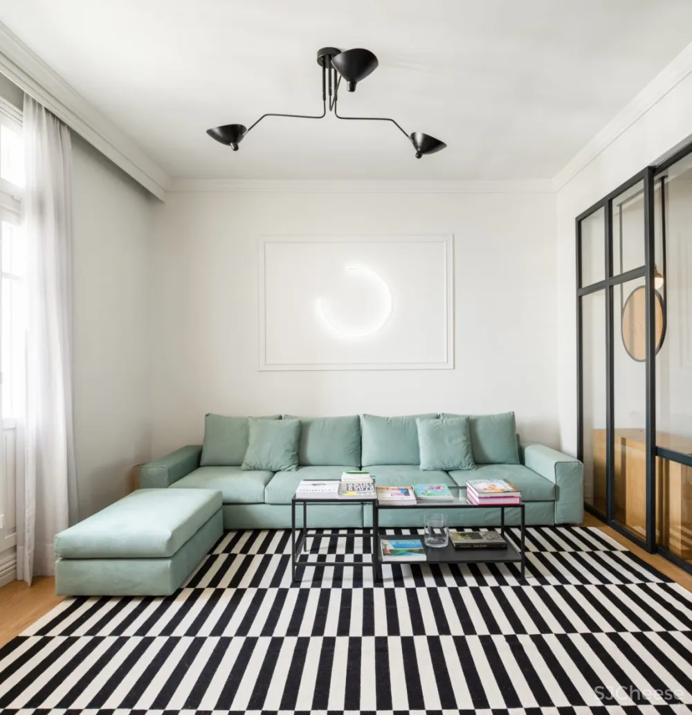 黑框隔断+水磨石丨新古典也可以这么玩