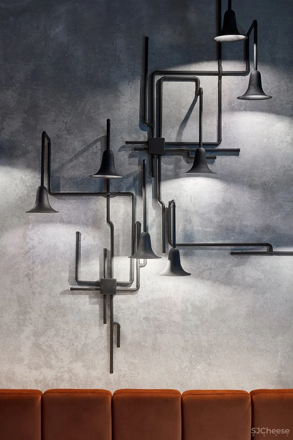 捷克布拉格一家神秘的Moon俱乐部