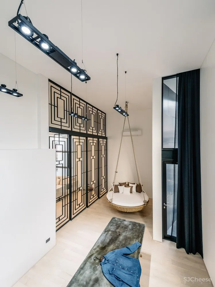 FLAT12x | 古典与现代结合的泰国住宅 Bird Bom House